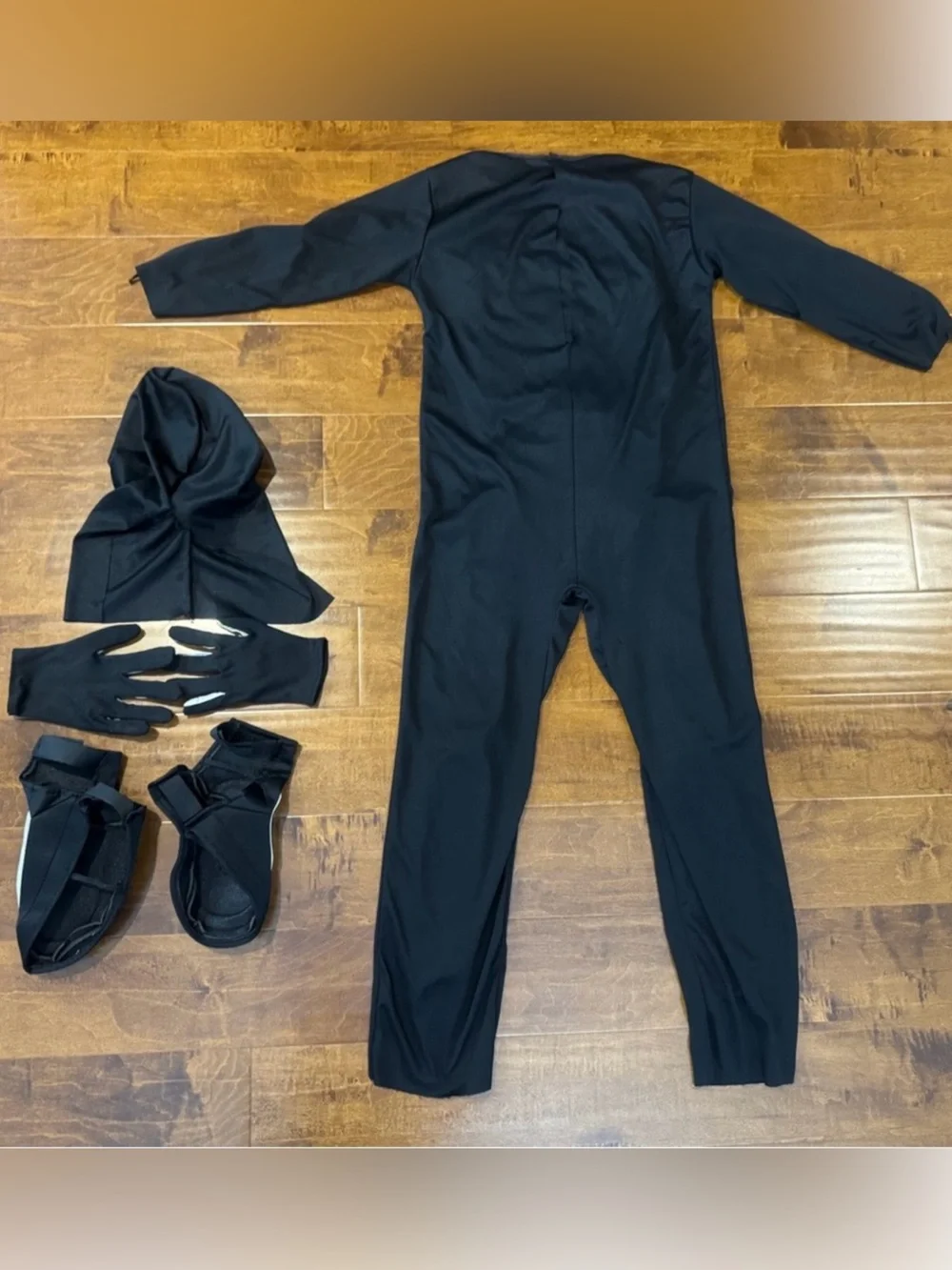 Skeleton costume, Halloween cake pan, cups, straws, cookie cutters & pencils